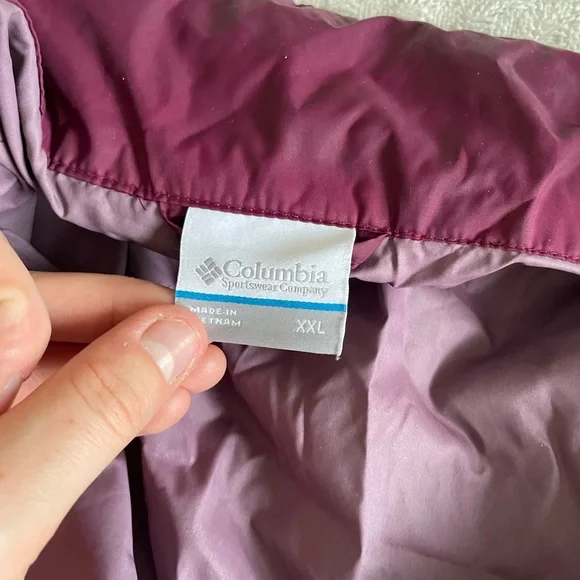 Columbia Women's Deep Purple Wind Breaker - Picture 3 of 3